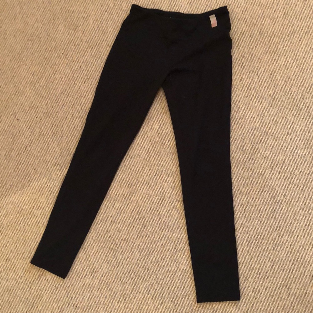 Black leggings